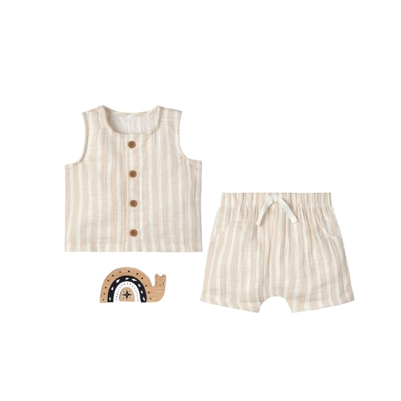 Baby's Modern Moments By Gerber 2-Piece Top and Short Outfit Set - Picture 3 of 3